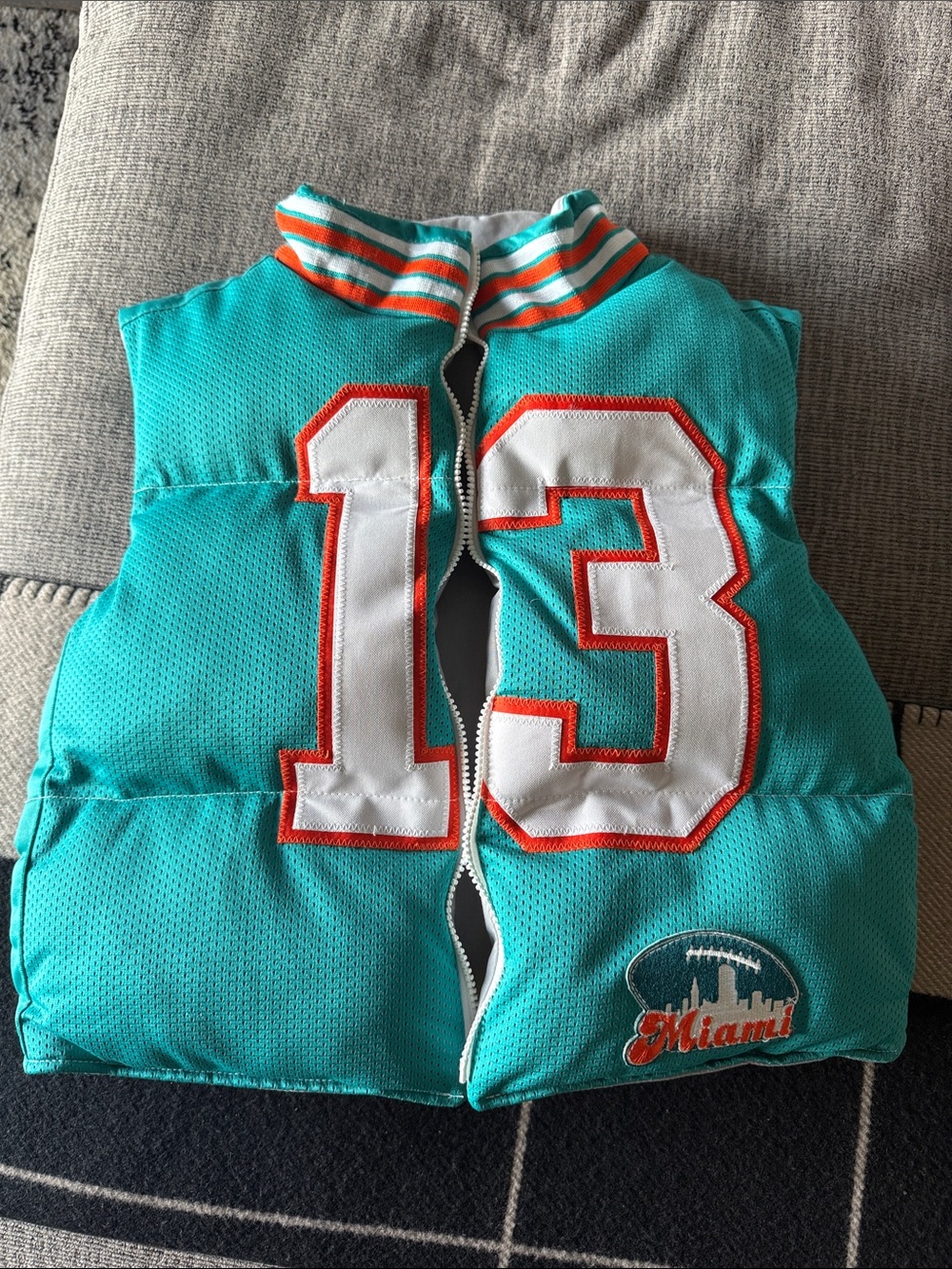 Miami Dolphins Dan Marino Cropped Puffer Vest